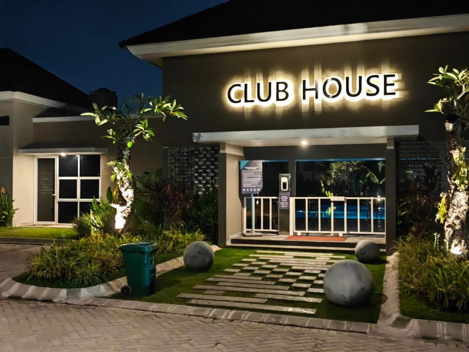 Golden Sleep Villa Tenayan Homestay Near Mal Pekanbaru House in West Sumatra, Indonesia