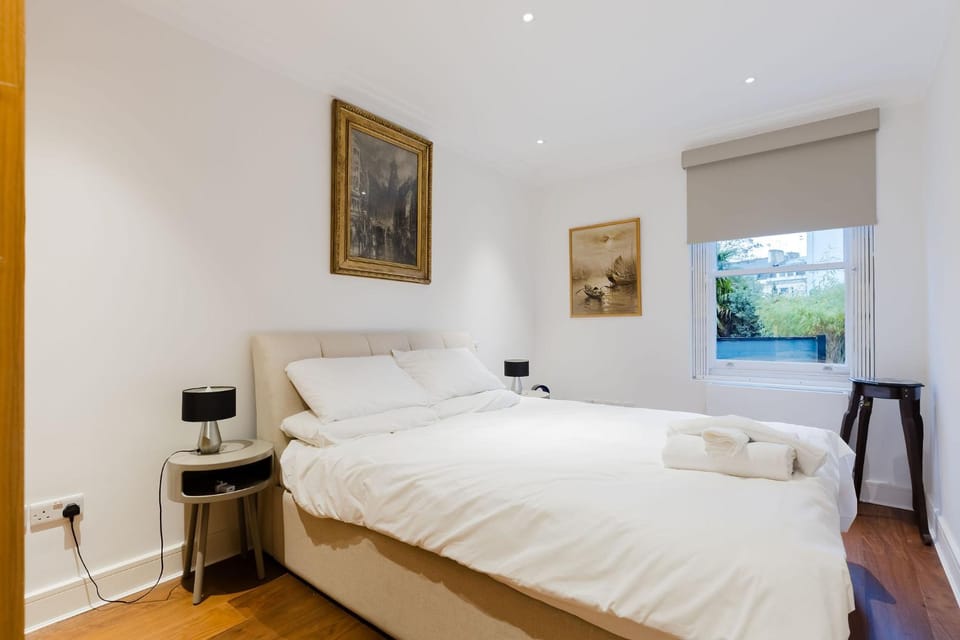 Serene 3BDR Garden Retreat by Hampstead Heath Apartment in London Borough of Camden