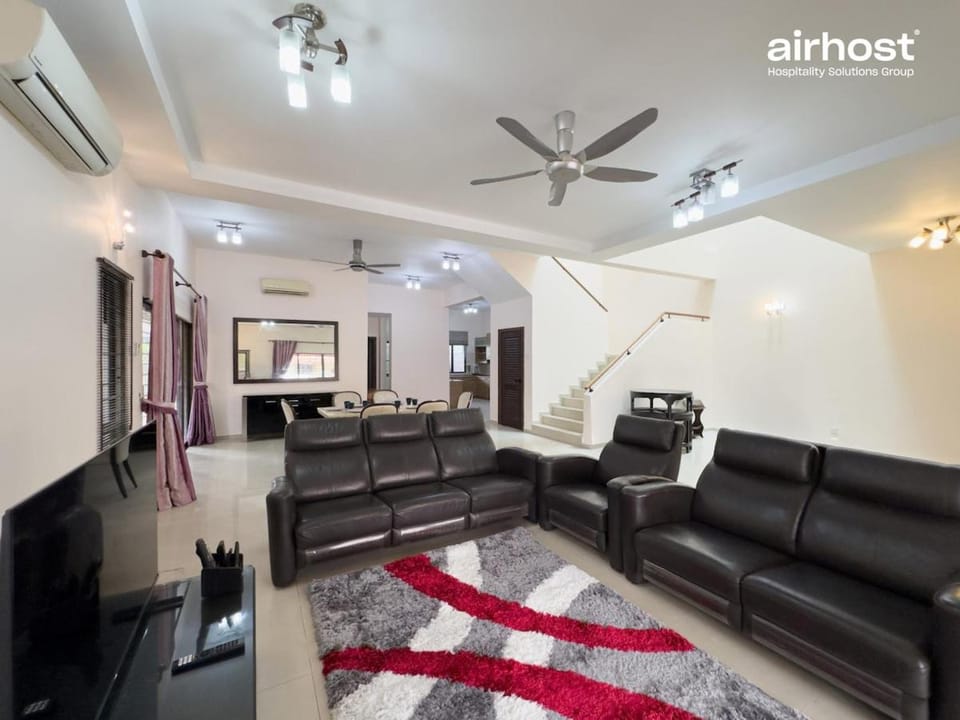 TV and multimedia, Living room, Seating area