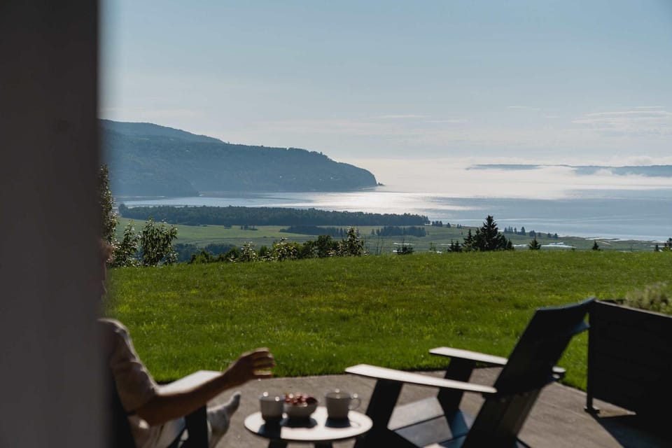 102 - Upscale Condo - River View Terrace Apartment in Baie-Saint-Paul