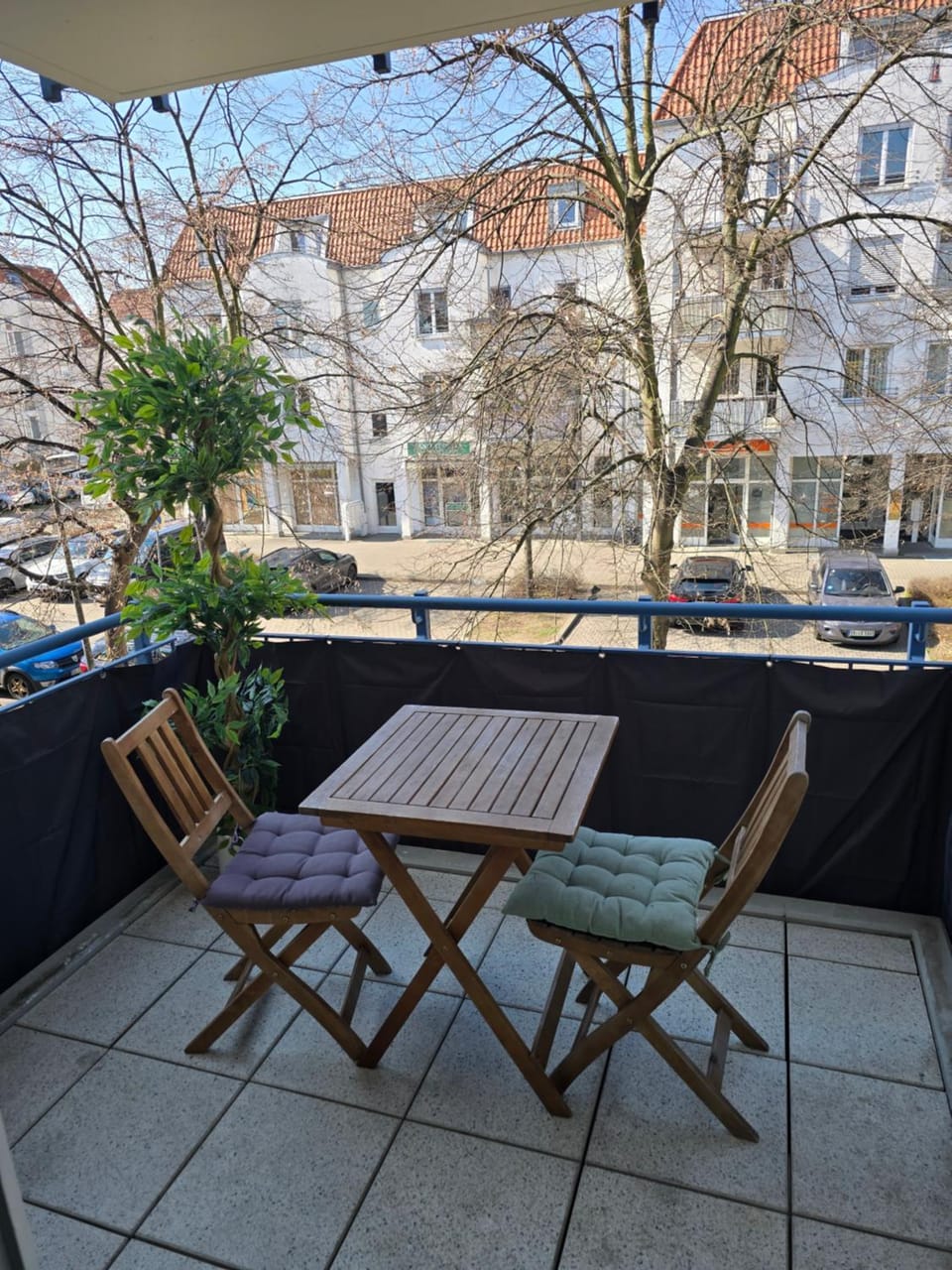 Property building, Day, View (from property/room), Balcony/Terrace, Living room, Seating area, Parking