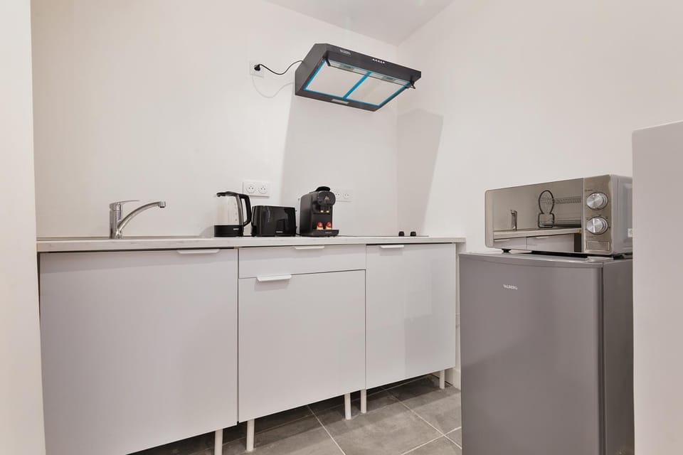 Winter, Coffee/tea facilities, Kitchen or kitchenette, stove, toaster