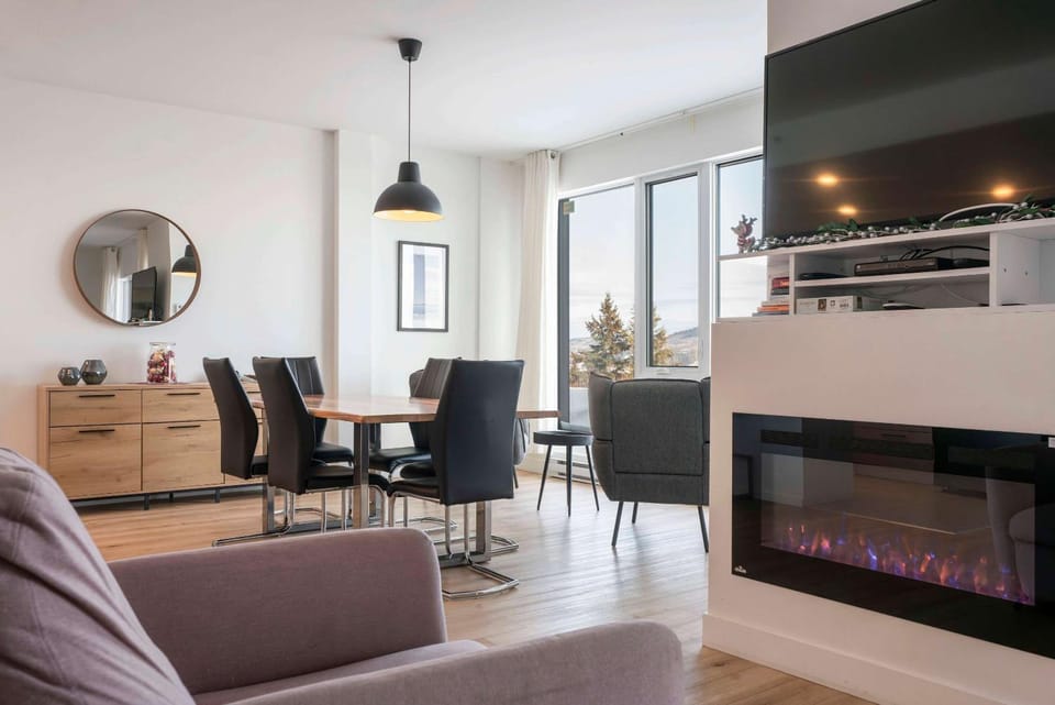 Luxury Condo with Stunning View and Pool Apartment in Baie-Saint-Paul