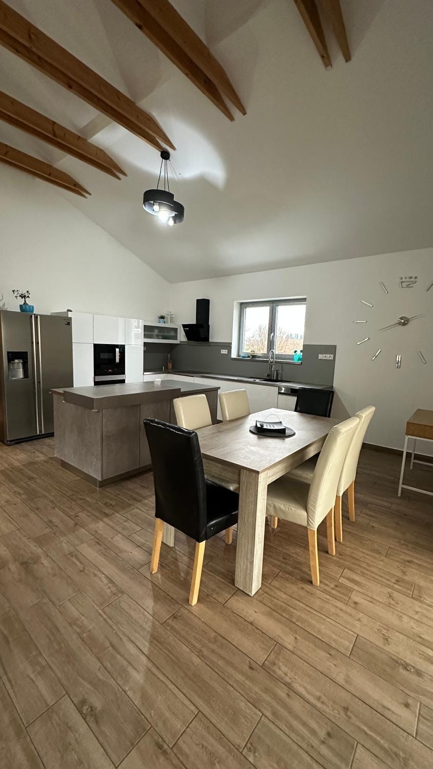 Kitchen or kitchenette, Kitchen or kitchenette, Dining area