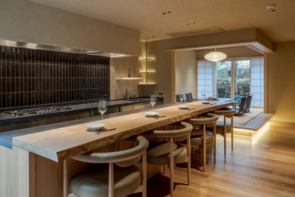 Kitchen or kitchenette, Dining area, kitchen