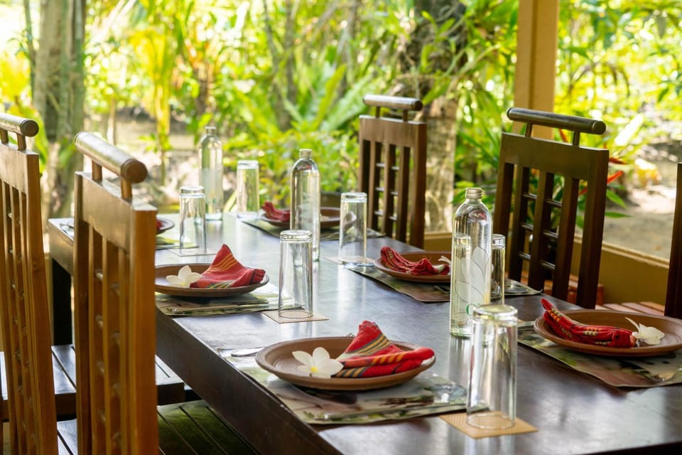 Restaurant/places to eat, Food and drinks, Dining area, Garden view, Breakfast