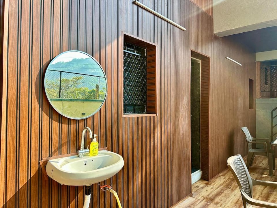 3 BHK Luxury Villa with Babypool Villa in Lonavla