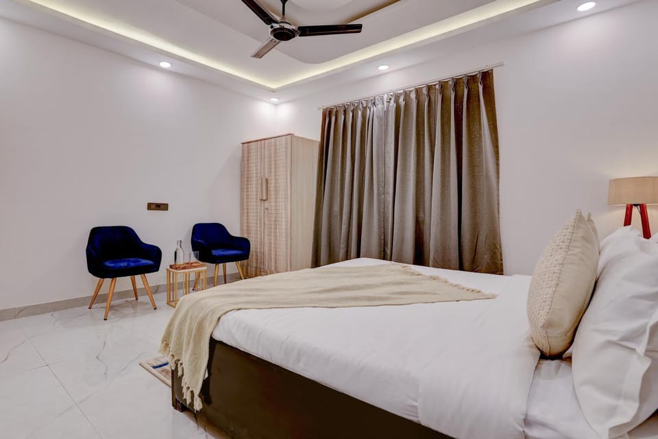 Saroja Farm Pet-friendly 3-BHK Farmhouse With Private Pool, Lush Garden & Discotheque Villa in Noida