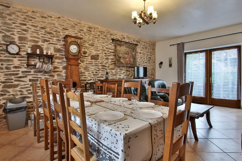La Charreterie -Ferme La Baconnerie House in Normandy