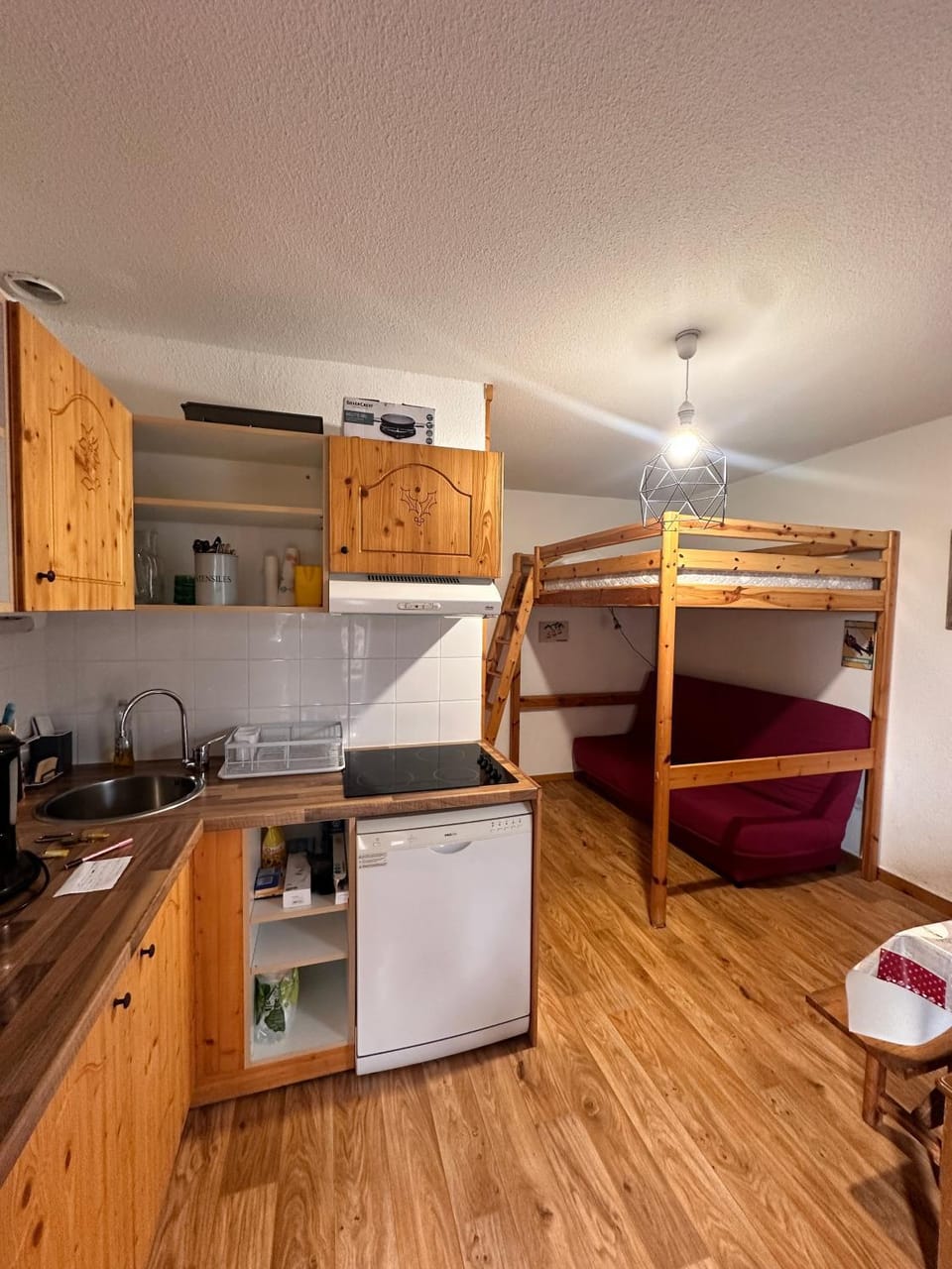 Property building, Kitchen or kitchenette, Living room