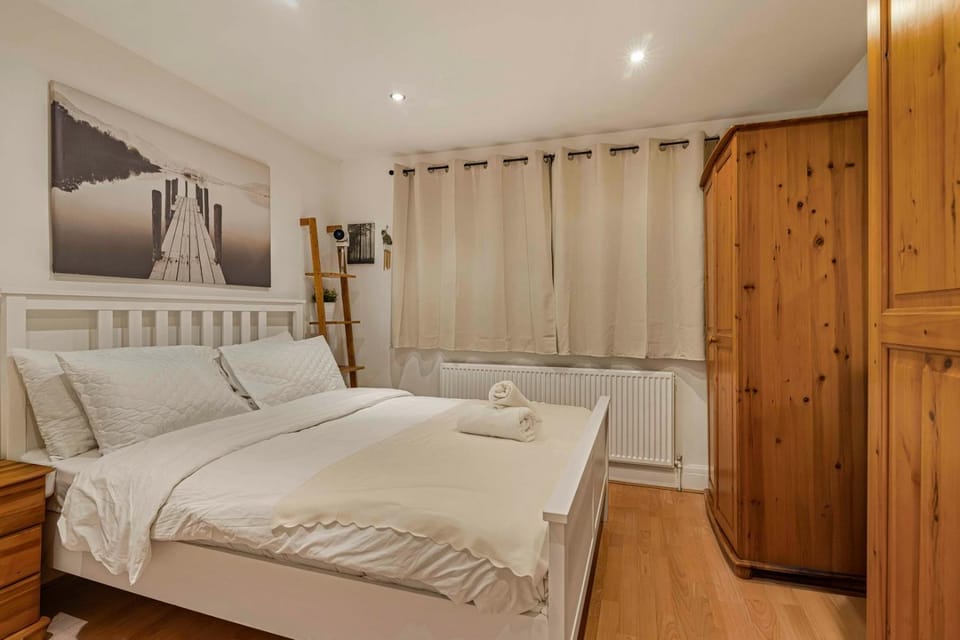 GuestReady - Cozy 3-Bedroom Home in Droylsden Bed and Breakfast in Manchester