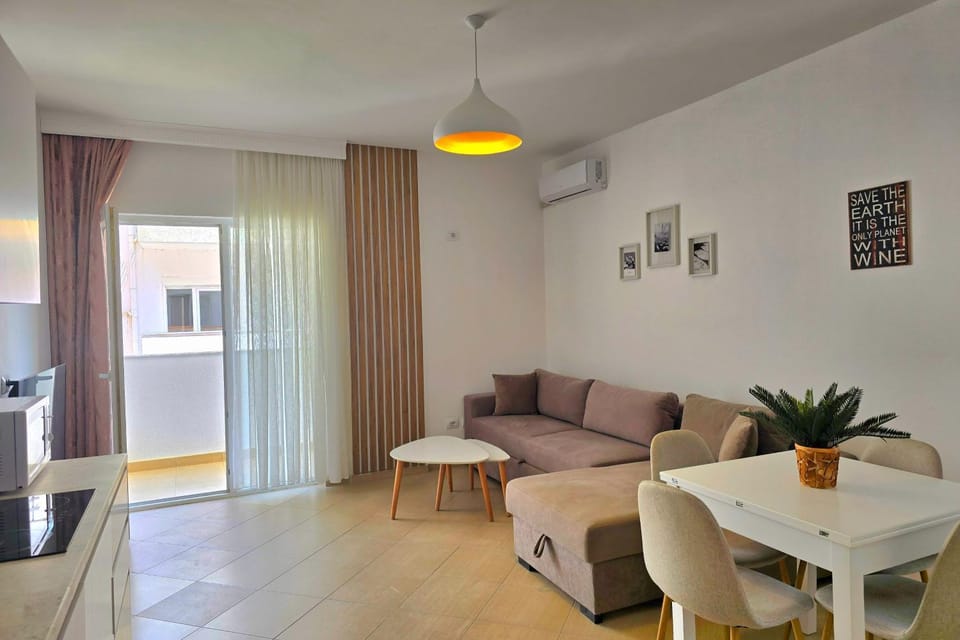 Balcony/Terrace, Living room, Dining area