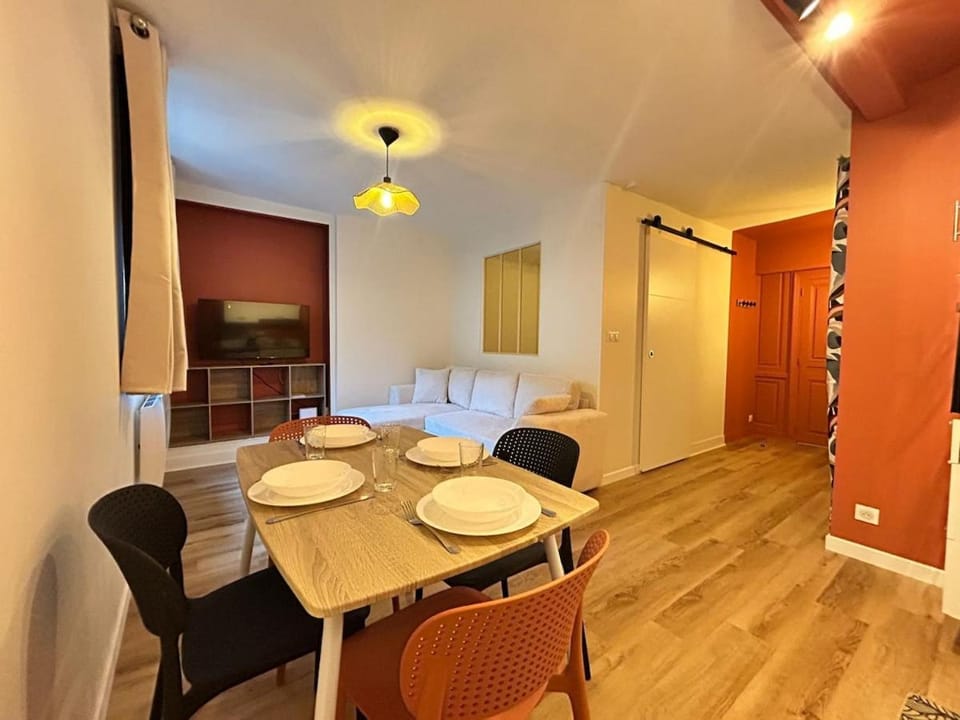 Le Terracotta, central et intimiste Apartment in Nouvelle-Aquitaine