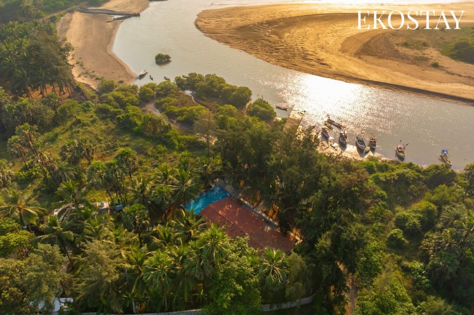 Nearby landmark, Day, Natural landscape, Bird's eye view, Beach, Lake view, River view, Sea view