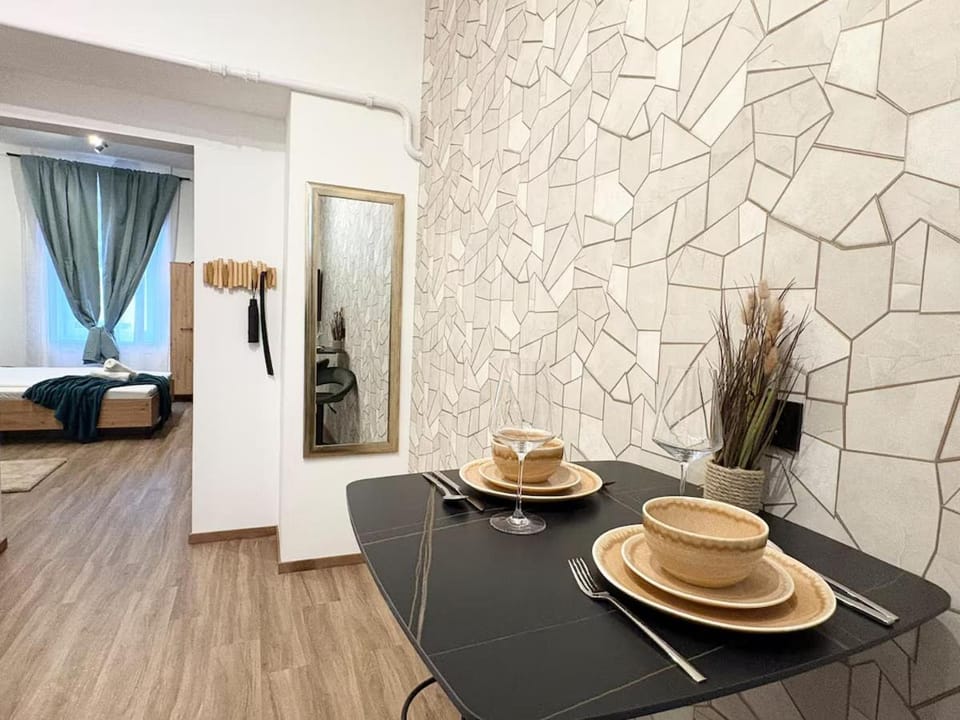 Easy City Access Dohány Street Home for 4 by NW Apartment in Budapest