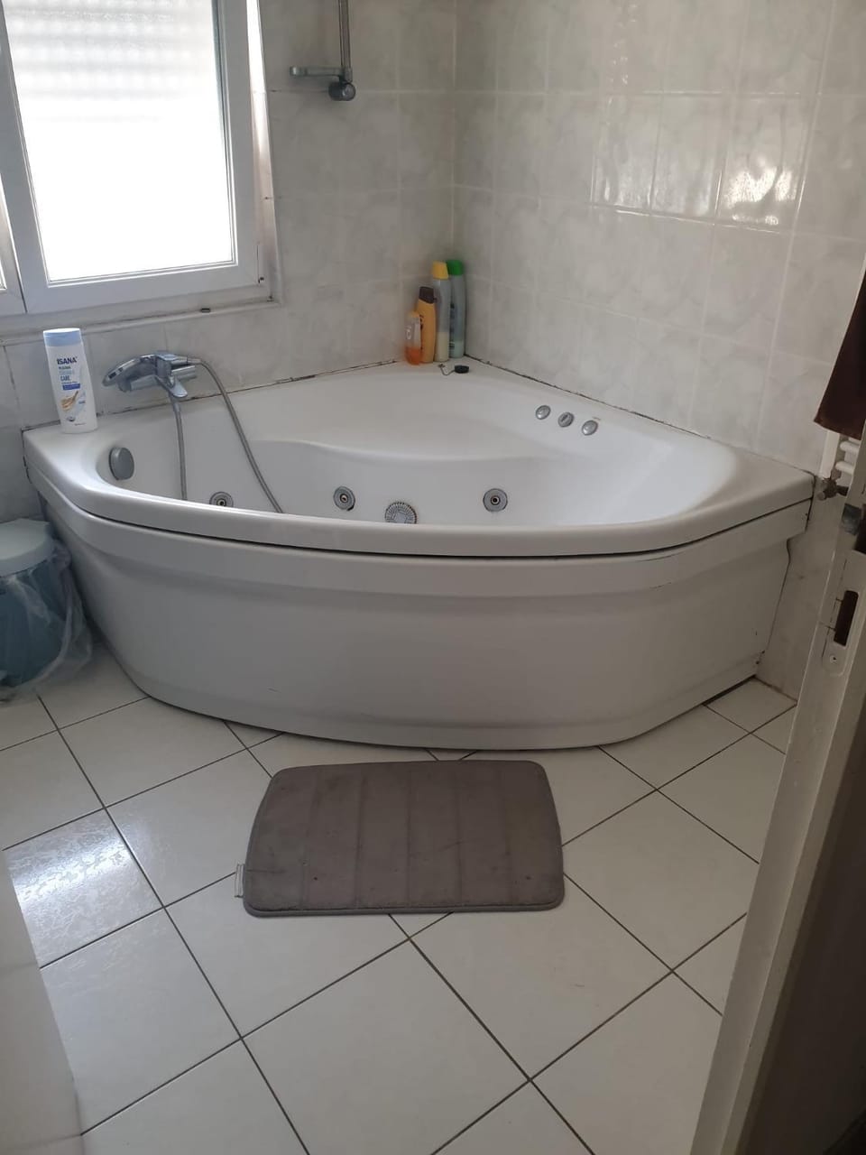 Chambre n 2 Vacation rental in Strasbourg