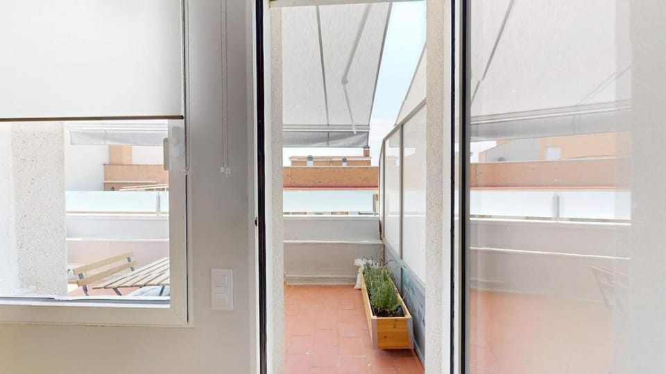 Stunning penthouse in Cuatro Caminos for 4 pax - Artistas 1 Apartment in Madrid