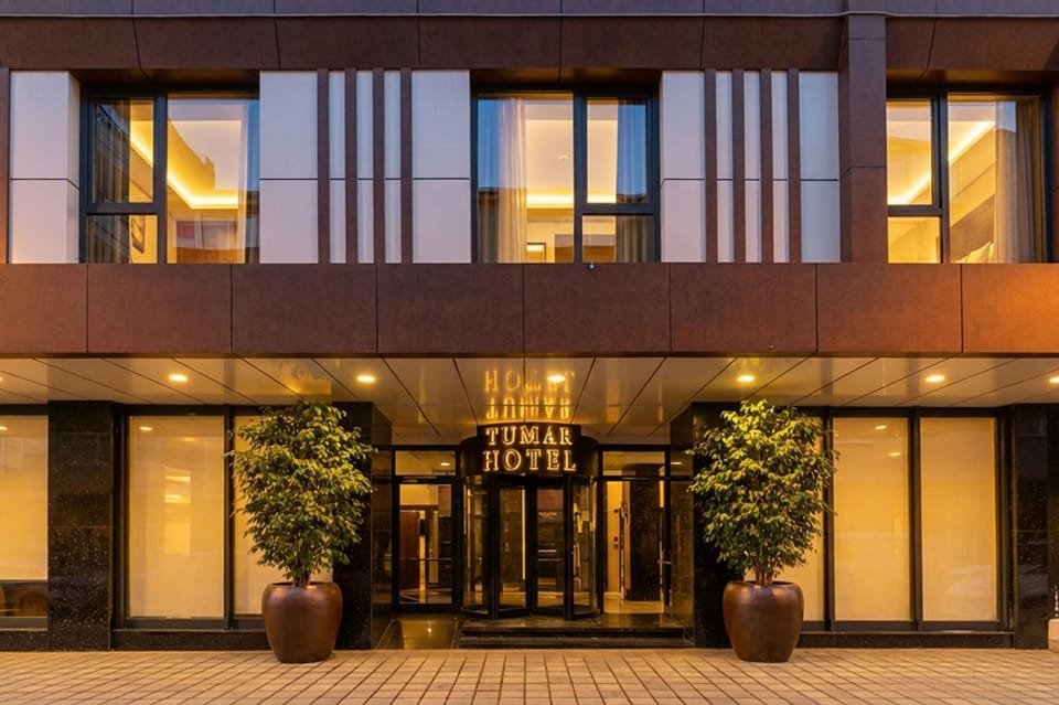 Property building, Facade/entrance