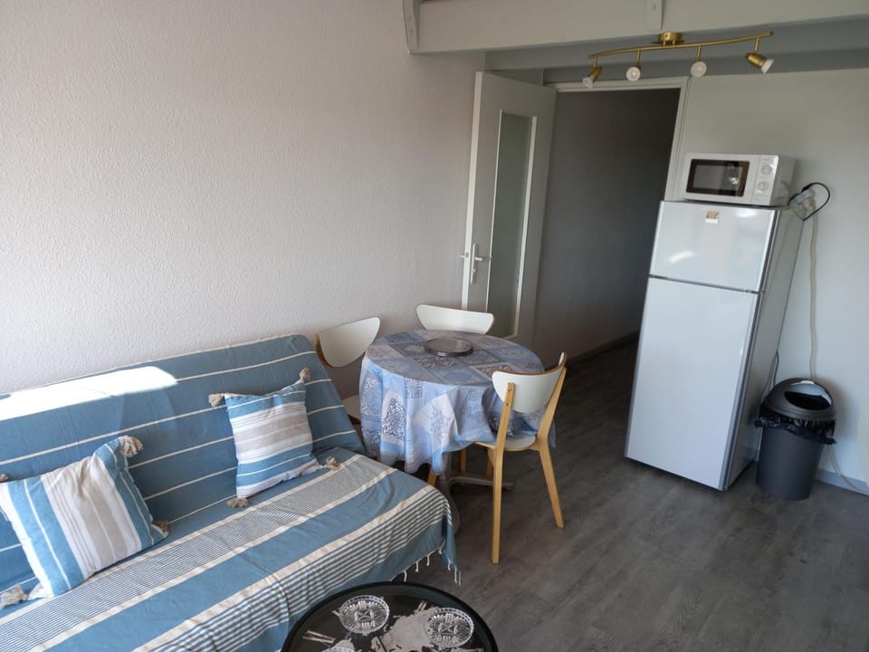 La Baleine rose, T2 vue dégagée sur le Centre Port Apartment in Agde