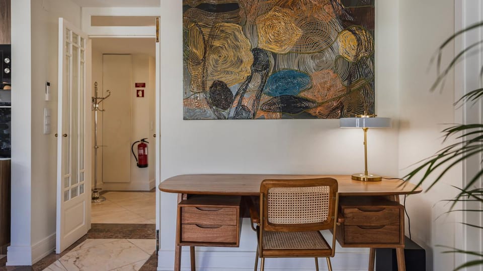 Living room, Decorative detail, Seating area