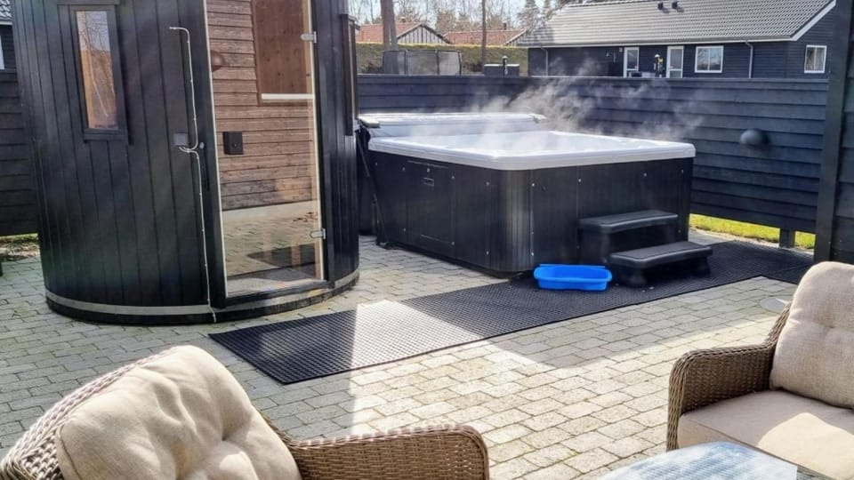 Hot Tub