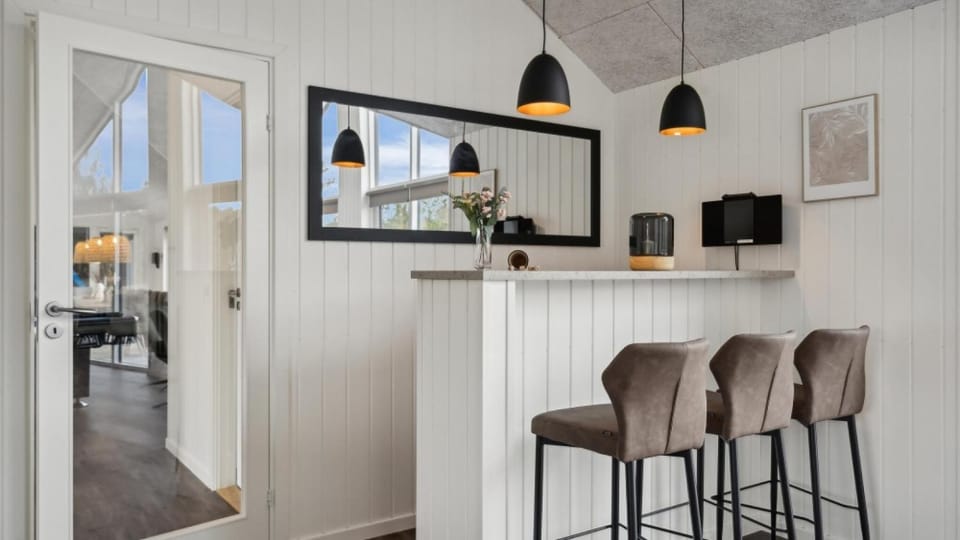 Lounge or bar