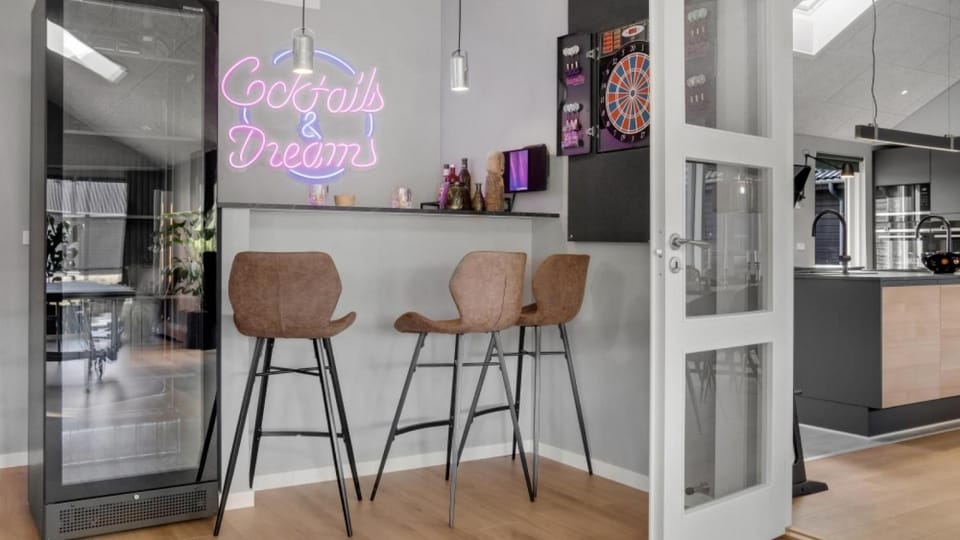 Lounge or bar