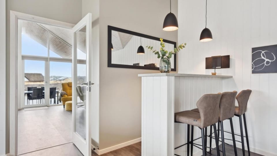 Lounge or bar