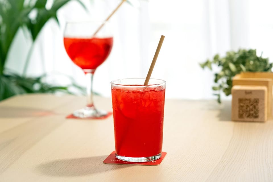 Lounge or bar, Drinks