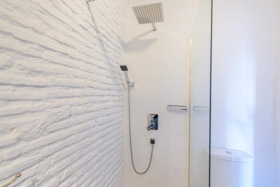 Bathroom, Living room