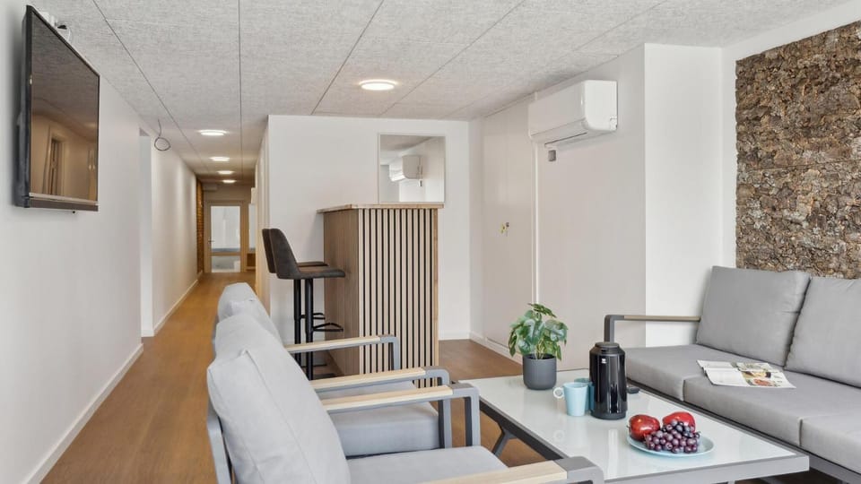 Lounge or bar