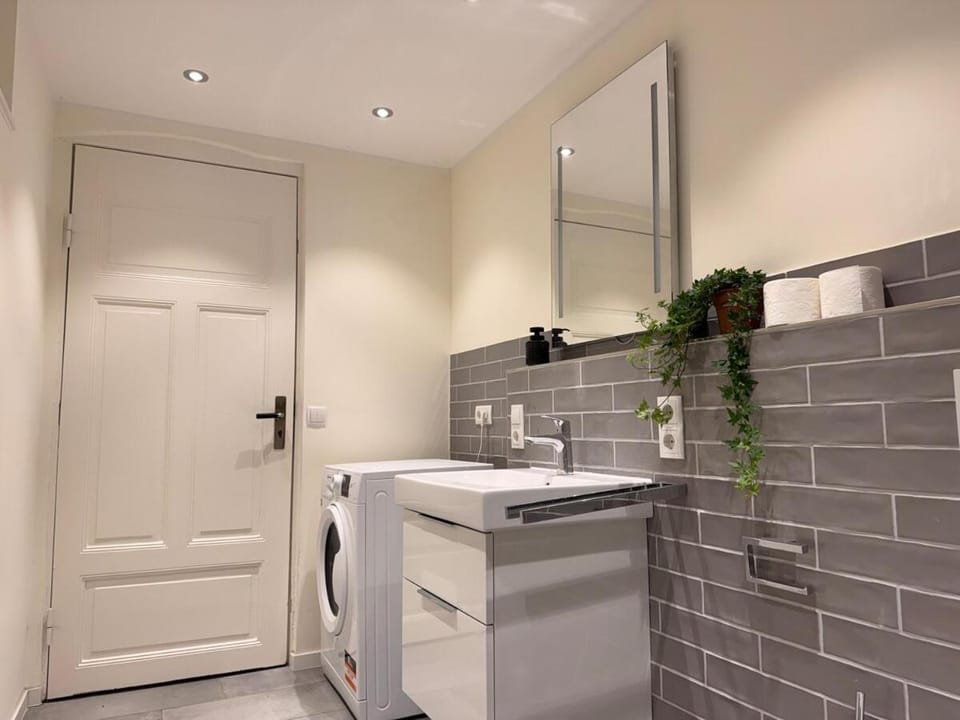 Royal Blue Residence – Elegant, Quiet & Exclusive Apartment in Oldenburg