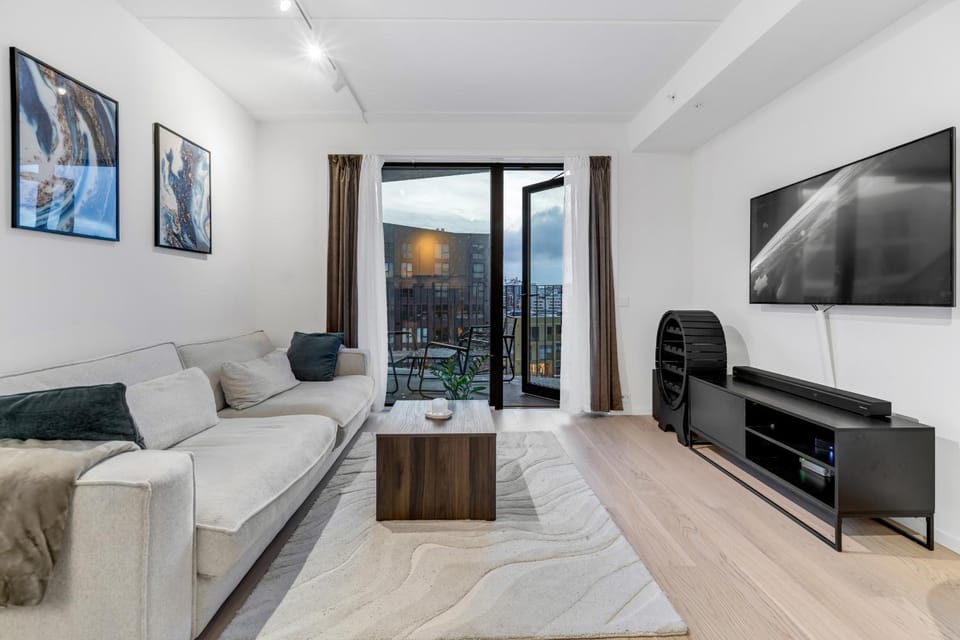 TV and multimedia, Living room, Seating area