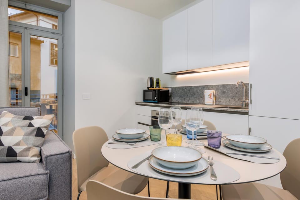Bergamo Center BGYnn Balcony Suite Apartment in Bergamo