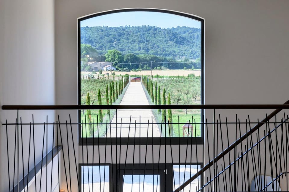 The Mas du Mazet Stunning New Mas in the Heart of the Orchards Charleval House in Mallemort