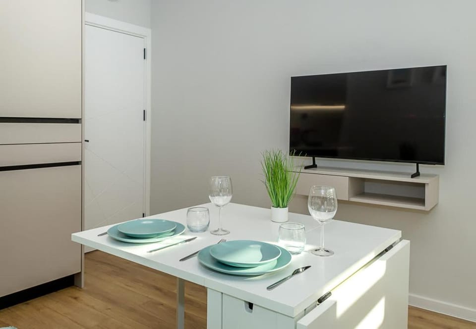 TV and multimedia, Kitchen or kitchenette, Dining area