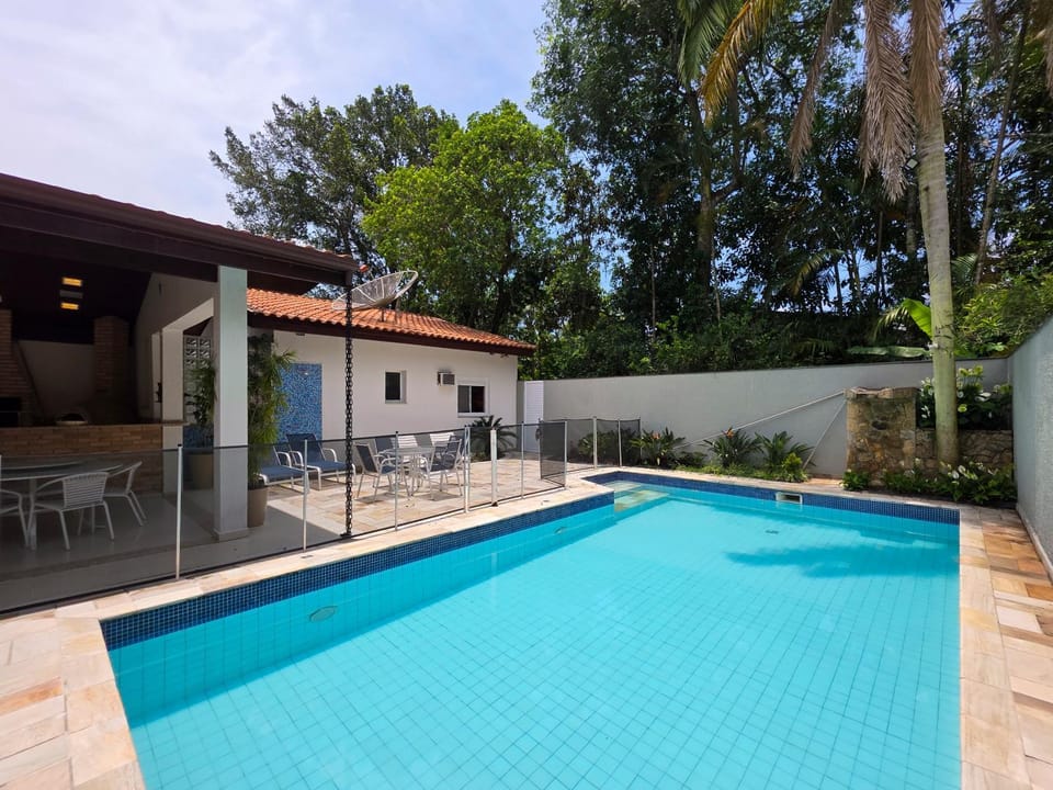 Day, Pool view, Swimming pool, sunbed