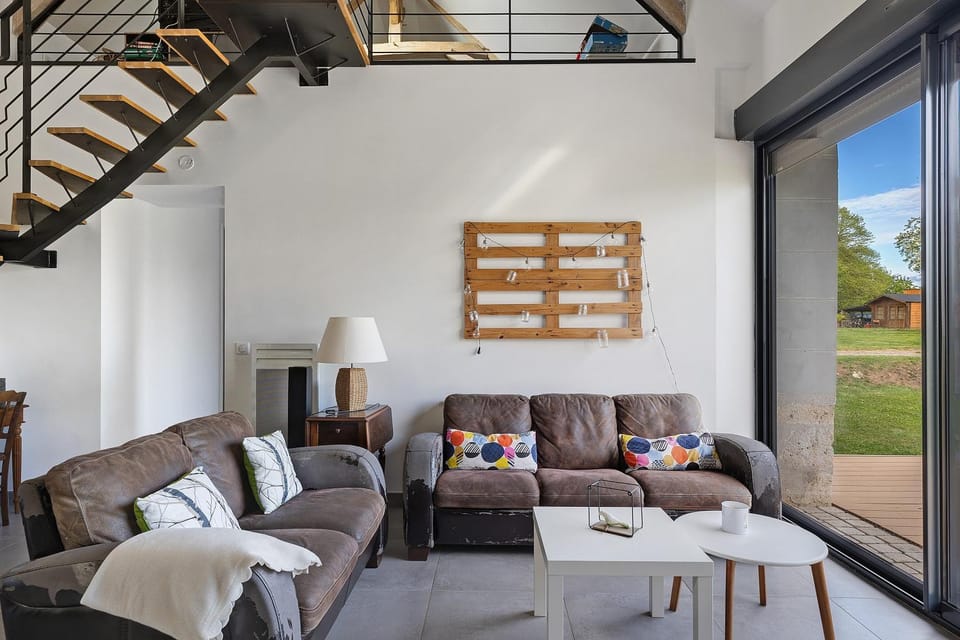 Property building, Living room