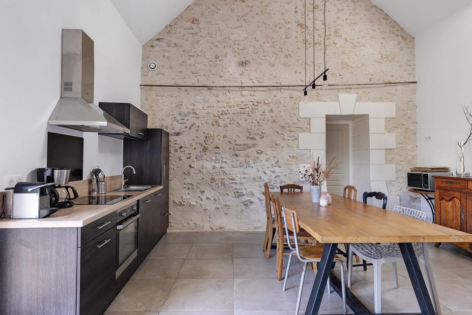Property building, Kitchen or kitchenette, Living room
