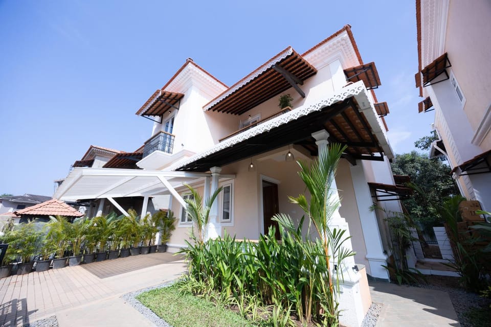 Property building, Garden, Garden view