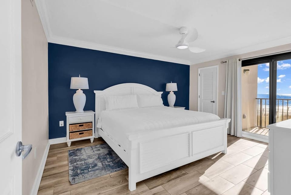 Beach Lover's Retreat 3BR North Myrtle Beach Gem House in Cherry Grove Beach