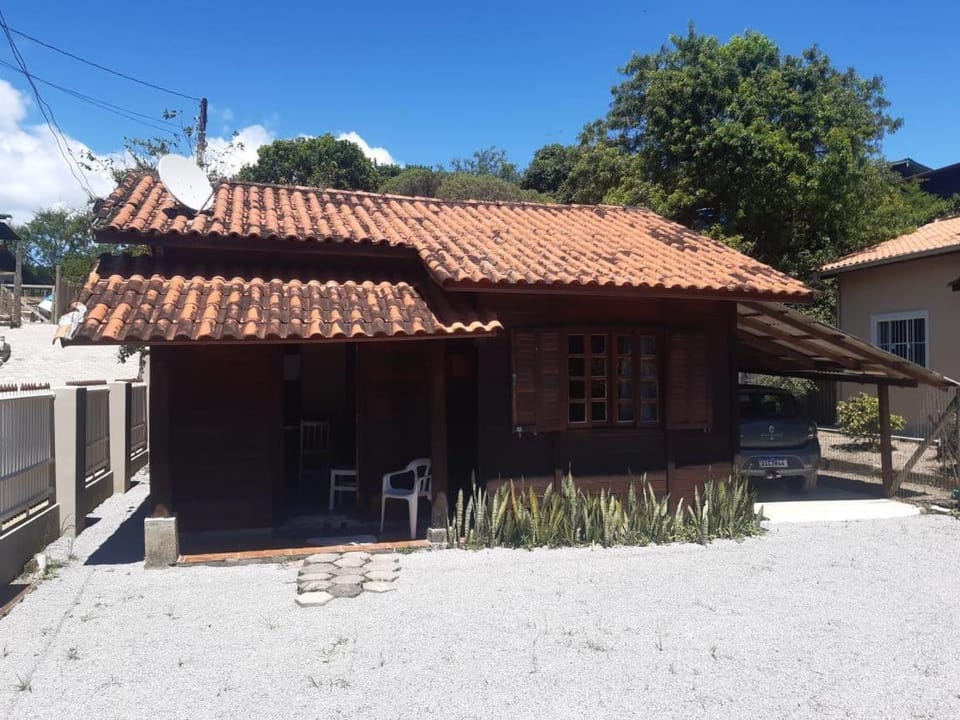 Casa na guarda da paz madeira House in State of Santa Catarina