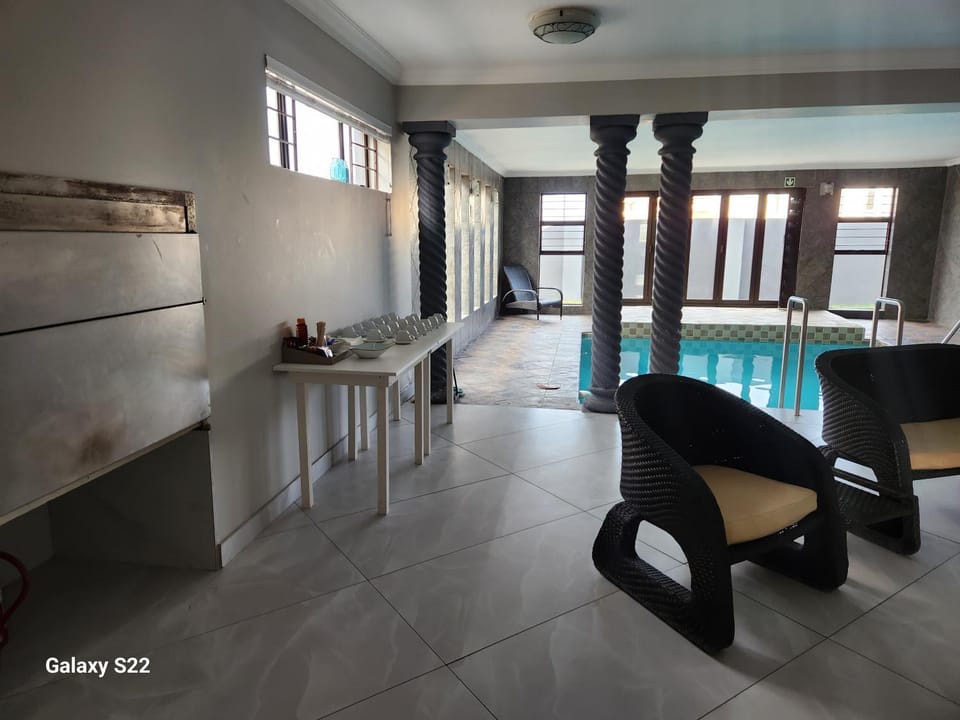 Pado B & B Bed and Breakfast in Port Elizabeth