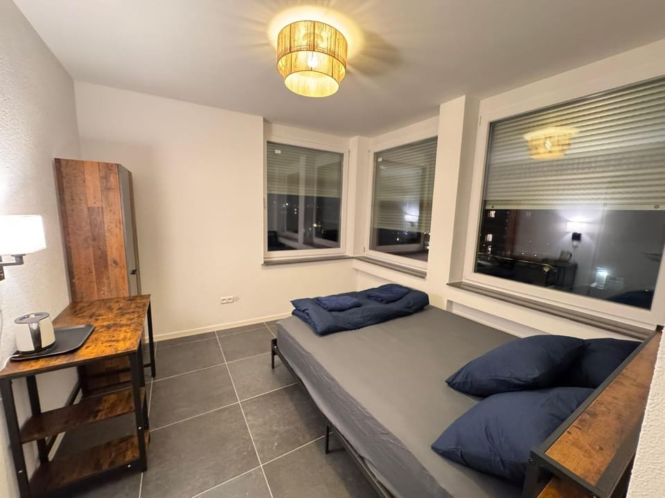 Bed, Photo of the whole room, Bedroom, City view
