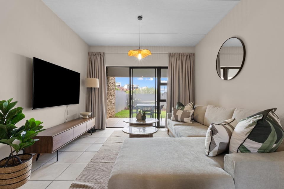 Prime location in upmarket security estate Apartment in Gauteng