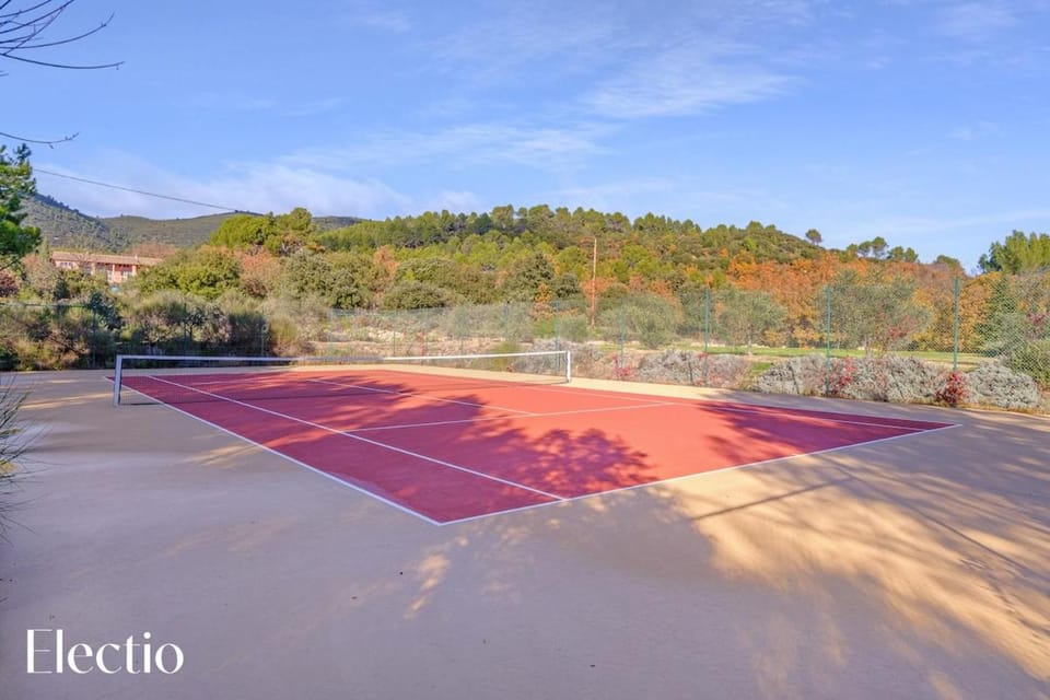 Domaine Arterra I Parc privé, Piscine & Tennis Villa in Provence-Alpes-Côte d'Azur