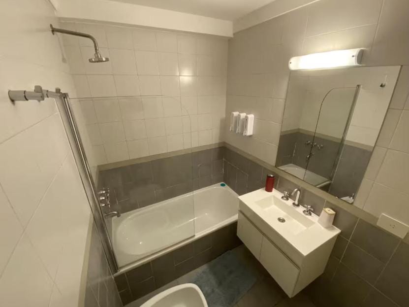 Tigre Centro con seguridad y piscina - Consultar parking Apartment in Tigre