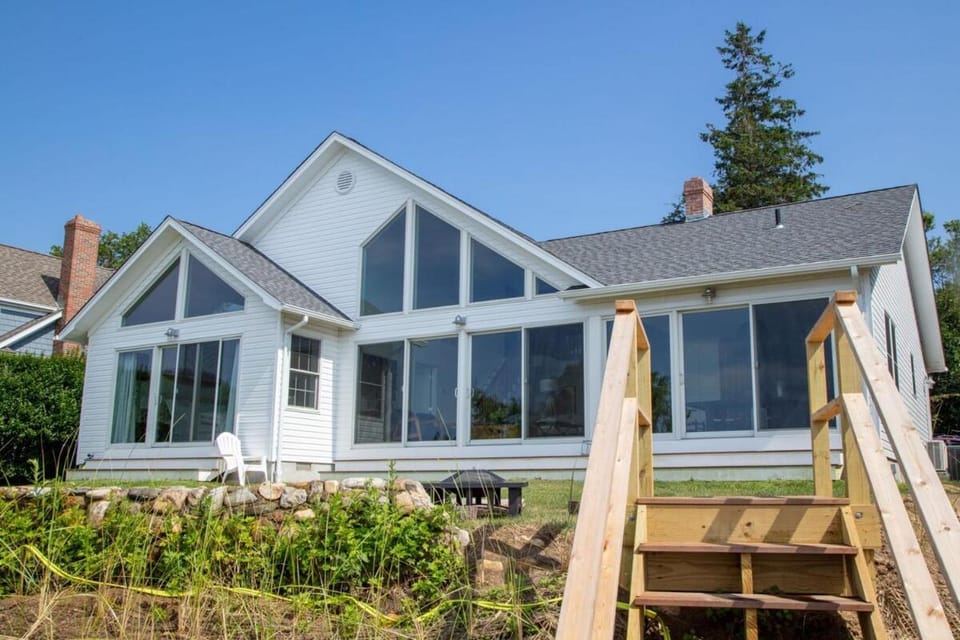 North Fork Paradise House in East Marion