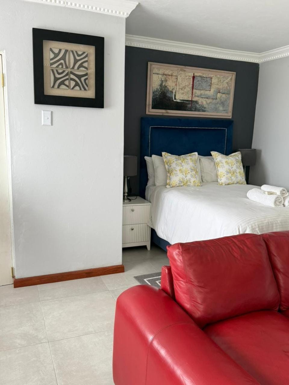 Seating area, Bedroom