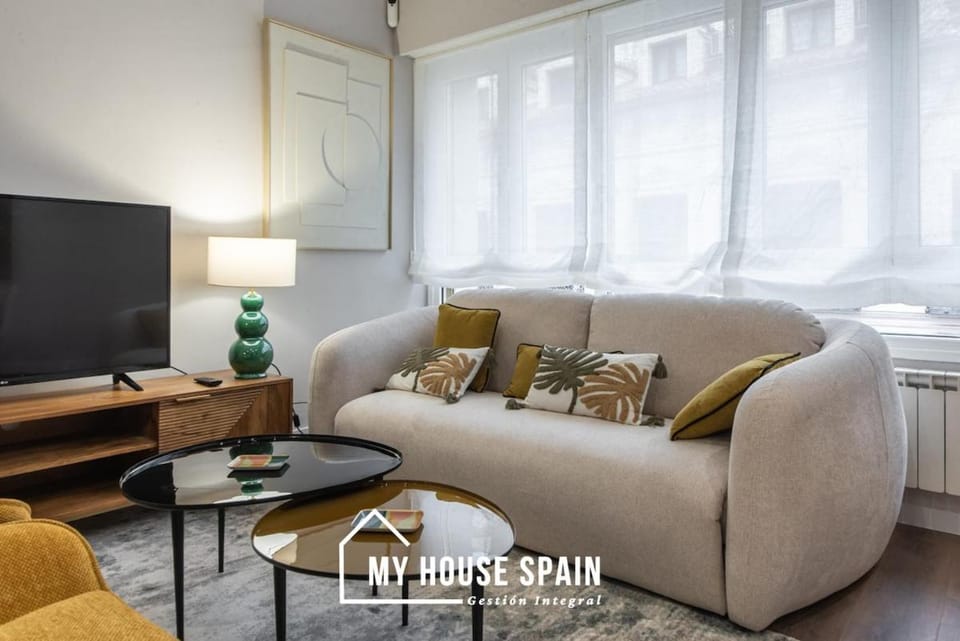 MyHouseSpain - Elegante y moderno a pasos de Sol Apartment in Centro